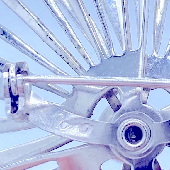 Coro Signed Vintage 1940s-1950s Rhinestone Starburst Brooch Rhodium Plated - Picture 3 of 6